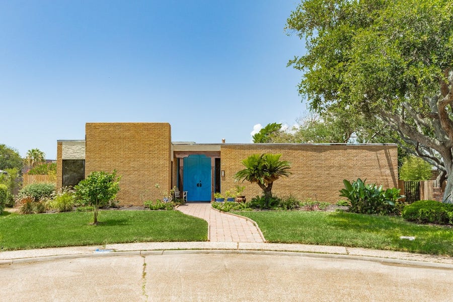 Property photo for 47 Colony Park Circle, Galveston, TX