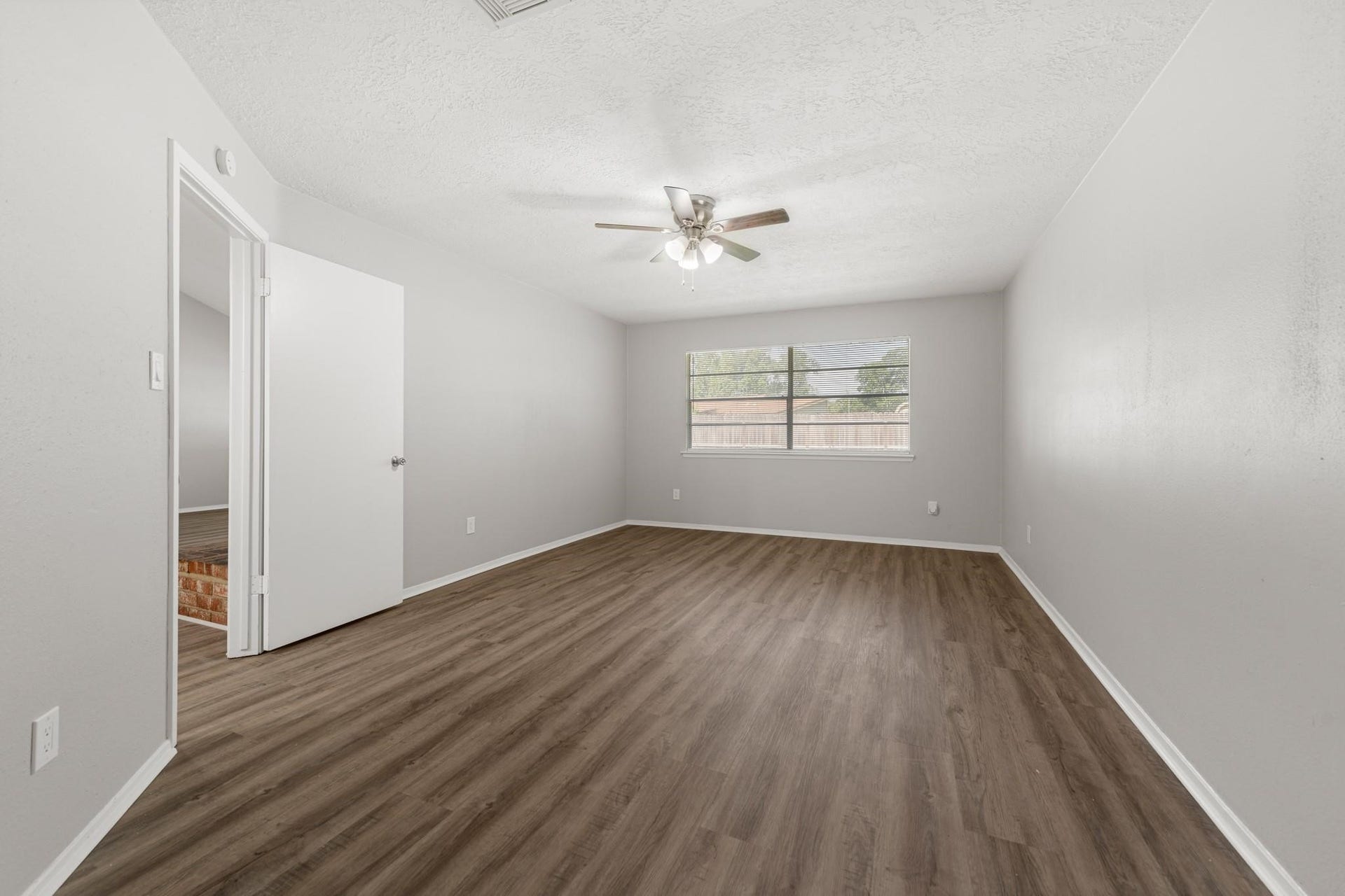 17551 S Compass Rose Circle, Crosby, TX 77532 17551 S Compass Rose Circle, Crosby, TX 77532