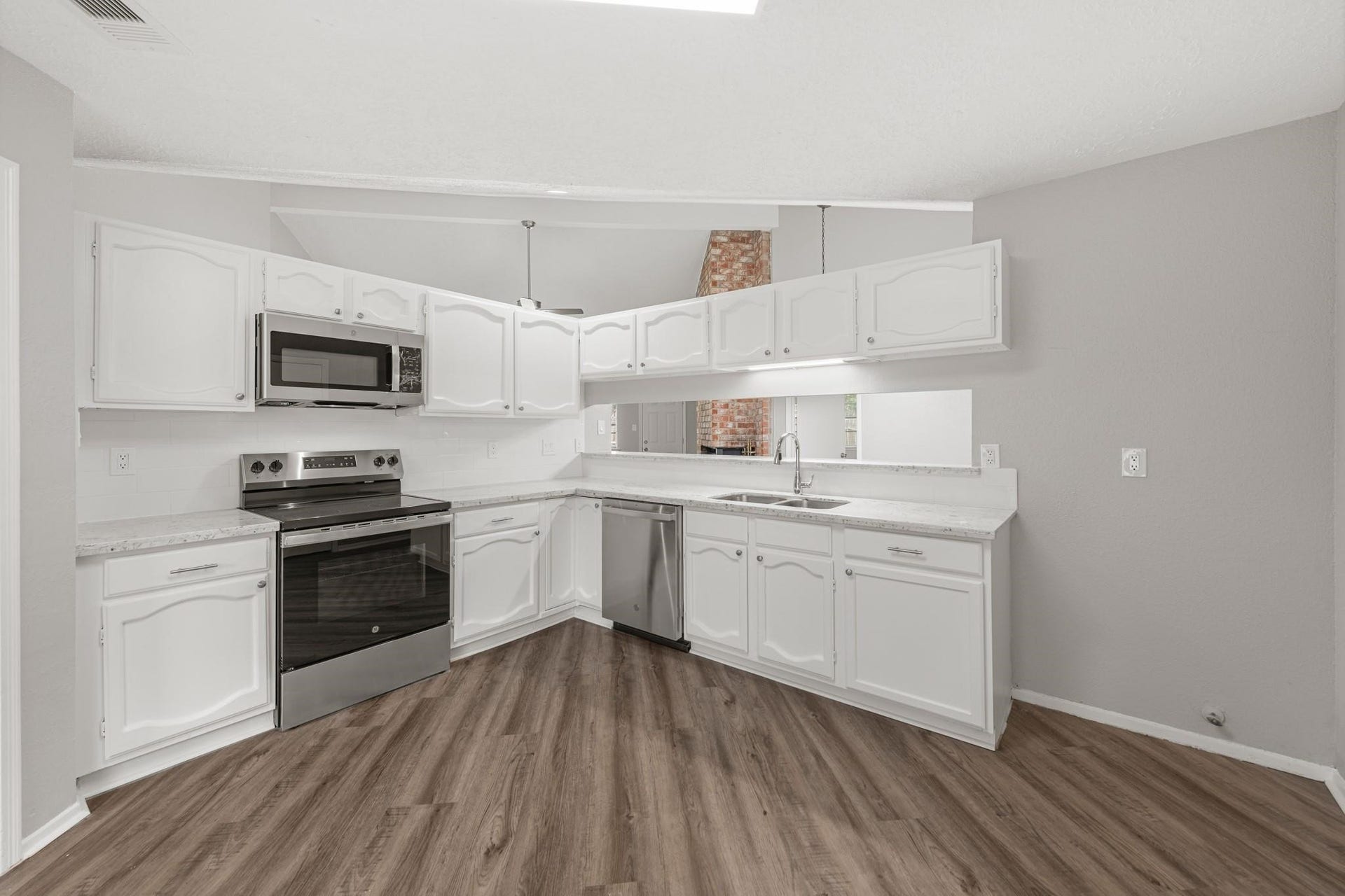 17551 S Compass Rose Circle, Crosby, TX 77532 17551 S Compass Rose Circle, Crosby, TX 77532