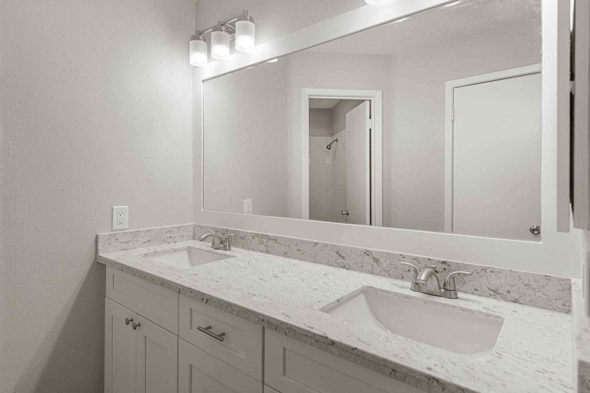 17551 S Compass Rose Circle, Crosby, TX 77532 17551 S Compass Rose Circle, Crosby, TX 77532