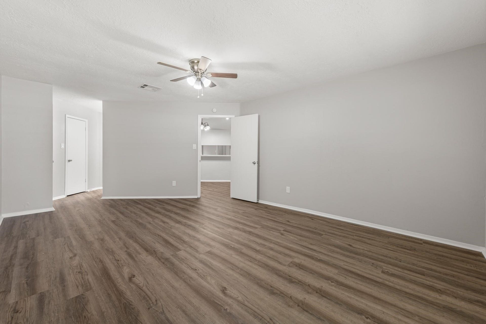 17551 S Compass Rose Circle, Crosby, TX 77532 17551 S Compass Rose Circle, Crosby, TX 77532