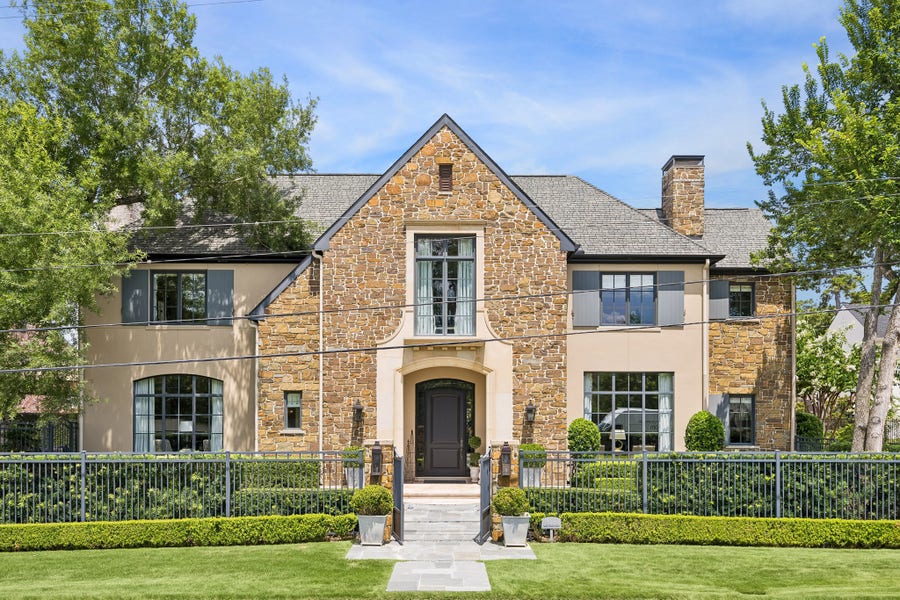 Property photo for 33 E Broad Oaks Drive, #B, Houston, TX