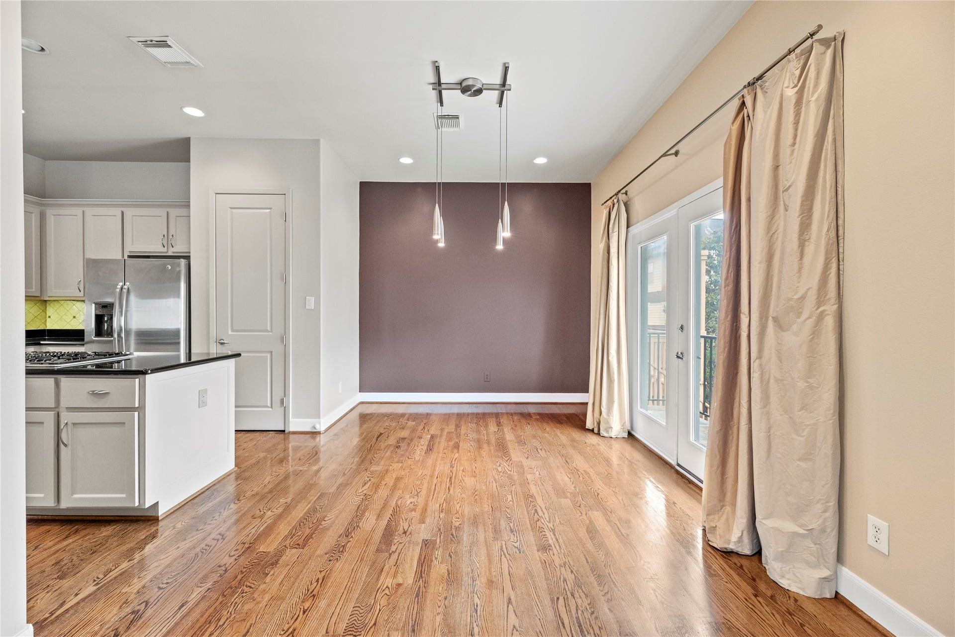 5205 Rose Street, #B, Houston, TX 77007