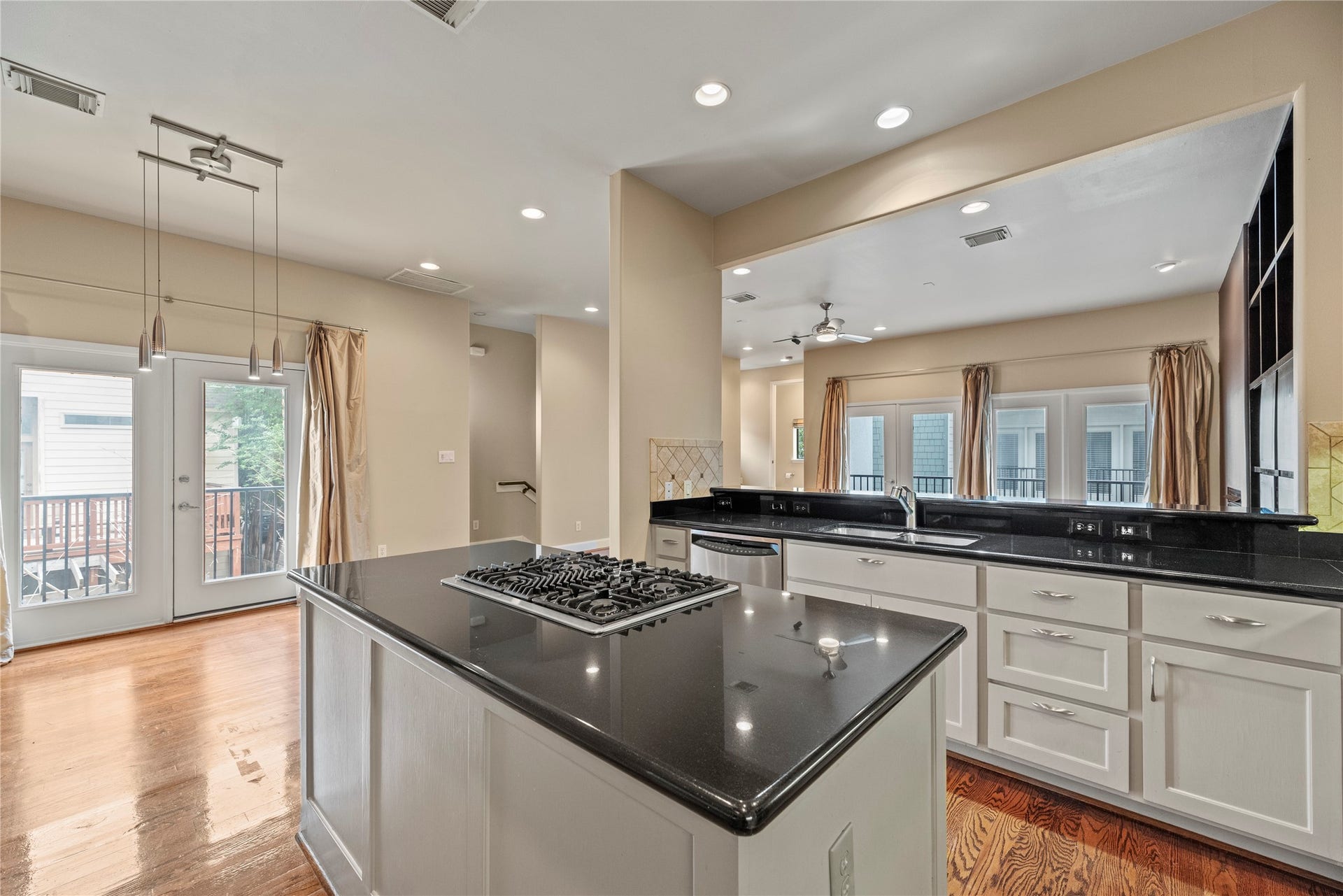 5205 Rose Street, #B, Houston, TX 77007