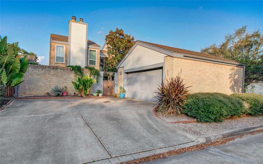 Property photo for 16707 Fernwood Way, Houston, TX