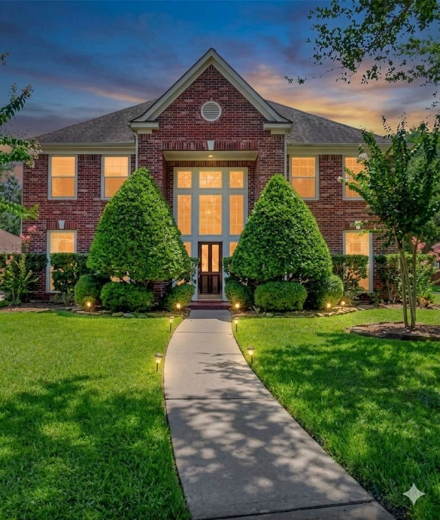 Property photo for 2021 Lauren Lake Drive, League City, TX