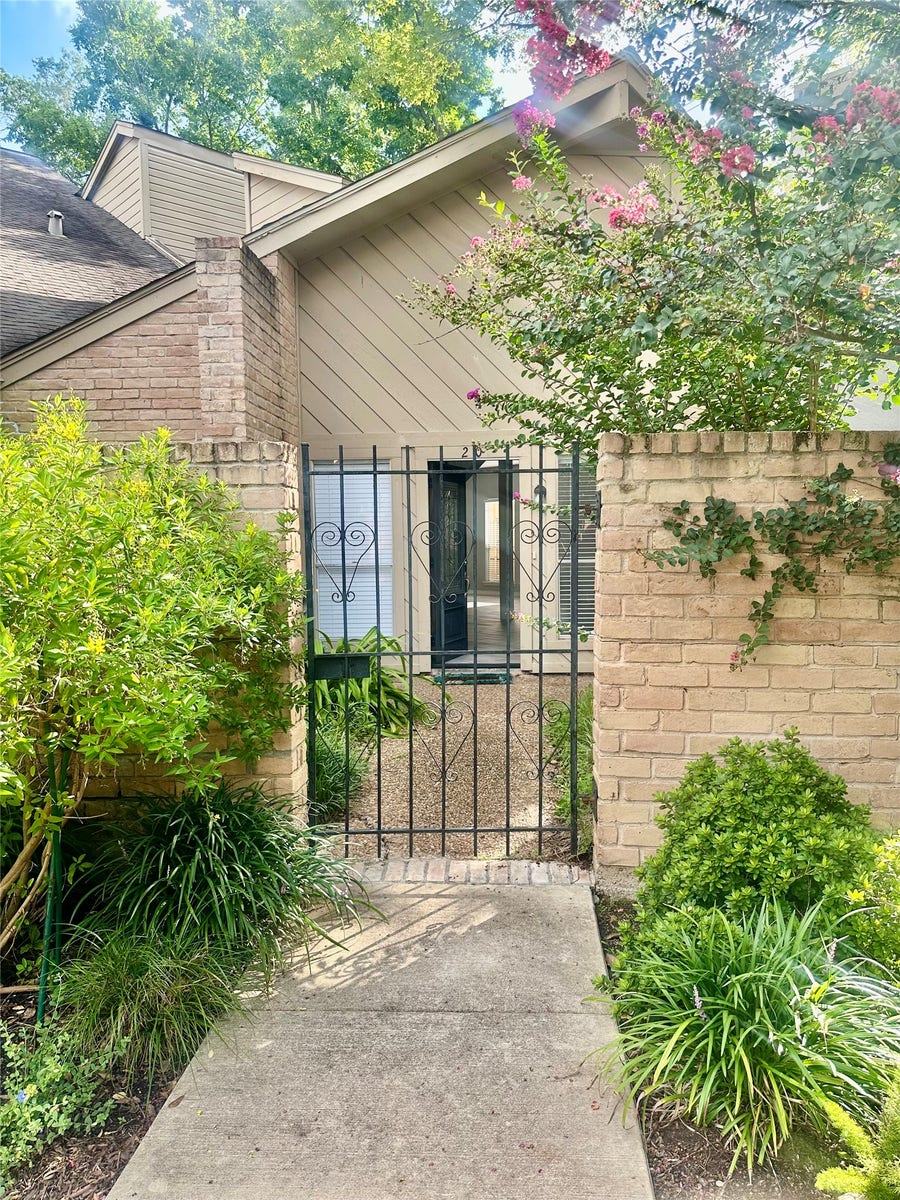 Property photo for 12625 Memorial Drive, #20, Houston, TX