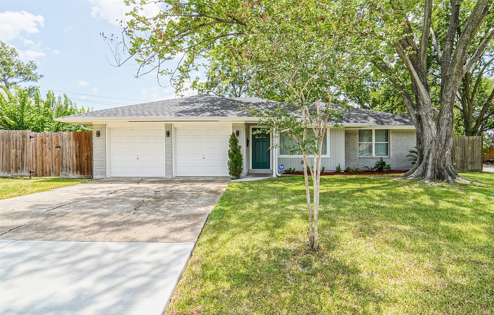 7613 Albacore Drive, Houston, TX 77074 7613 Albacore Drive, Houston, TX 77074