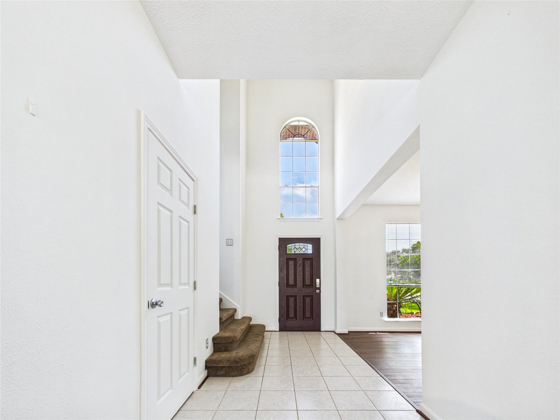 3006 Bay Breeze Drive, Dickinson, TX 77539 Entry