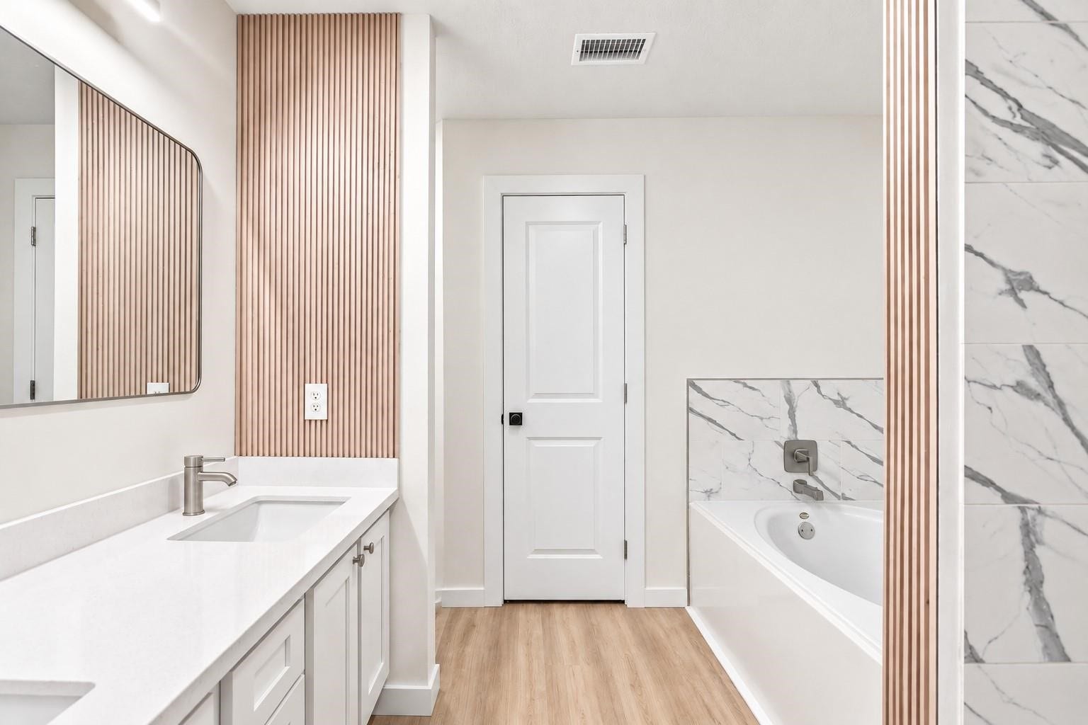16719 N Bend Drive, Houston, TX 77073 Updated Bathroom!