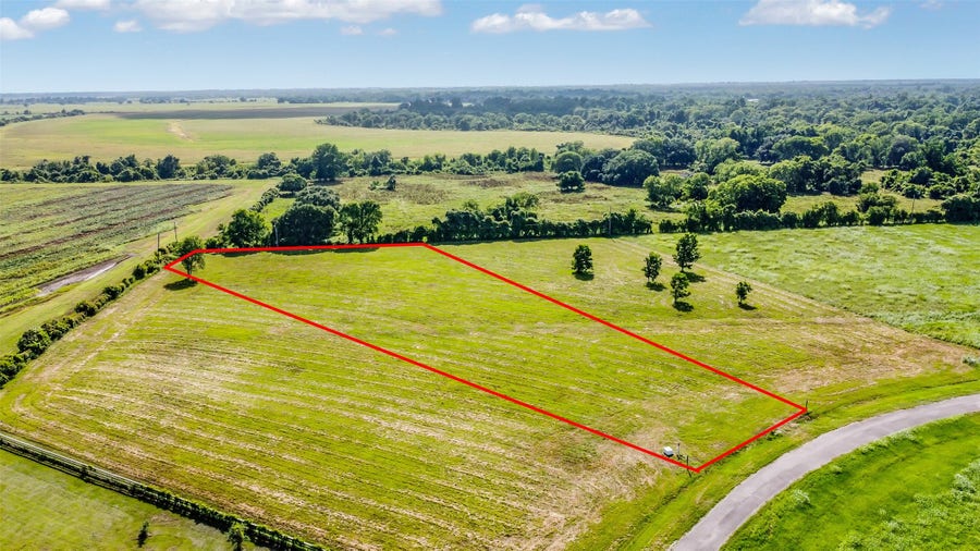 Property photo for 17210 Dewberry Lane, Rosharon, TX