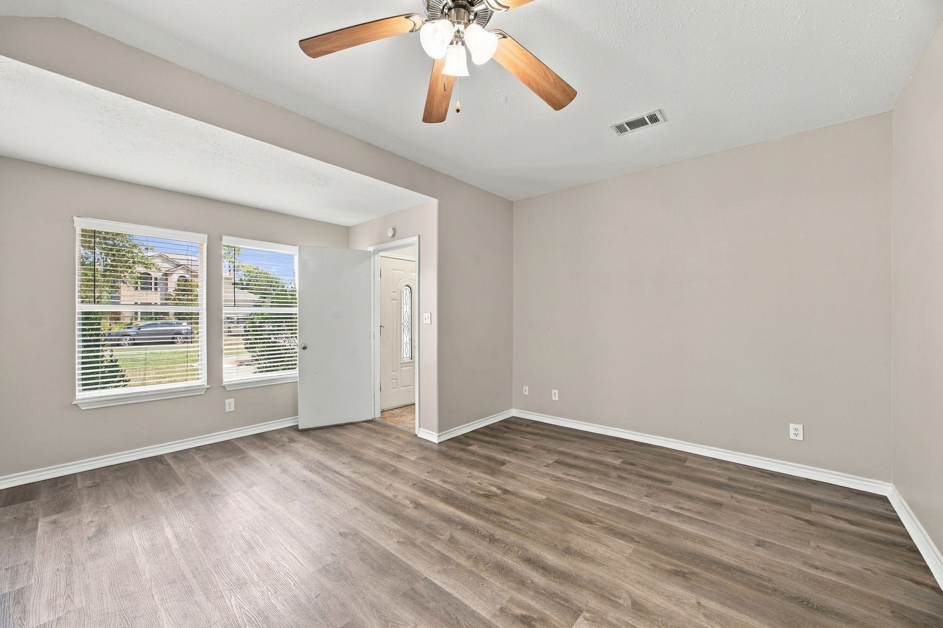23619 Summer Pine Drive, Spring, TX 77373 Master Bedroom #1