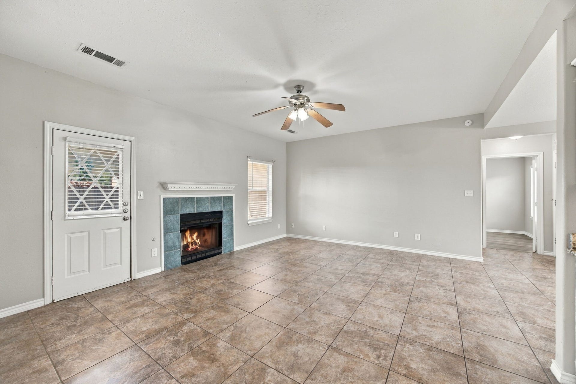23619 Summer Pine Drive, Spring, TX 77373 23619 Summer Pine Drive, Spring, TX 77373