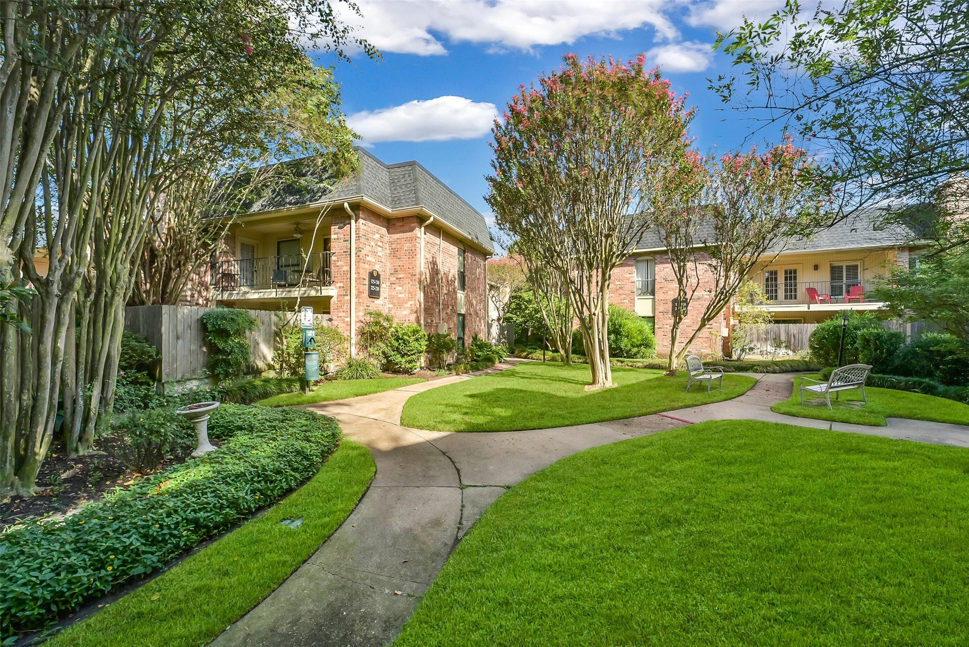 1601 S Shepherd Drive, #225, Houston, TX 77019