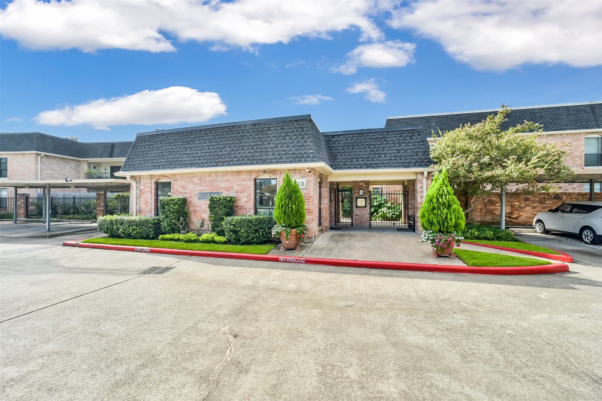 1601 S Shepherd Drive, #225, Houston, TX 77019