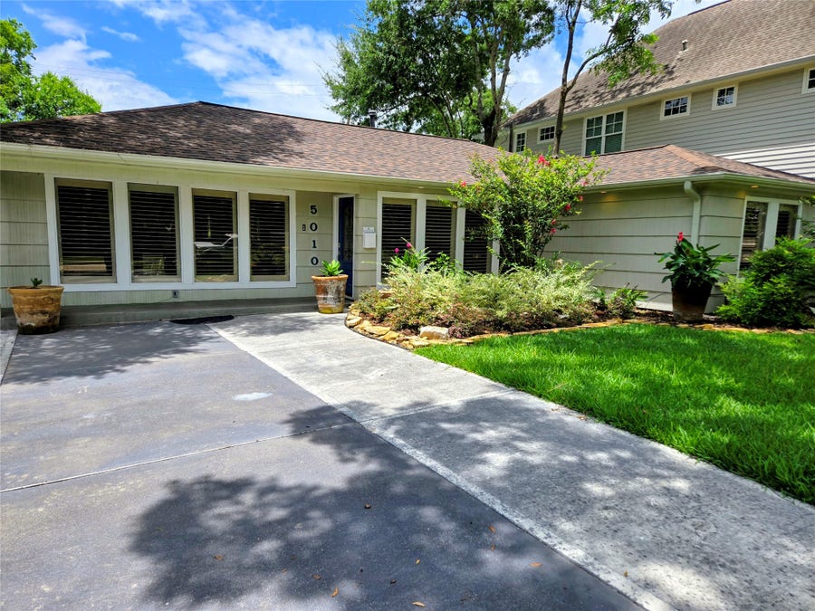 Property photo for 5010 Mayfair Street, Bellaire, TX