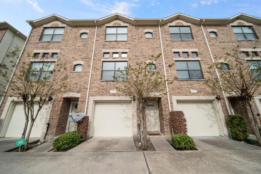 Property photo for 7650 Springhill Street, #403, Houston, TX
