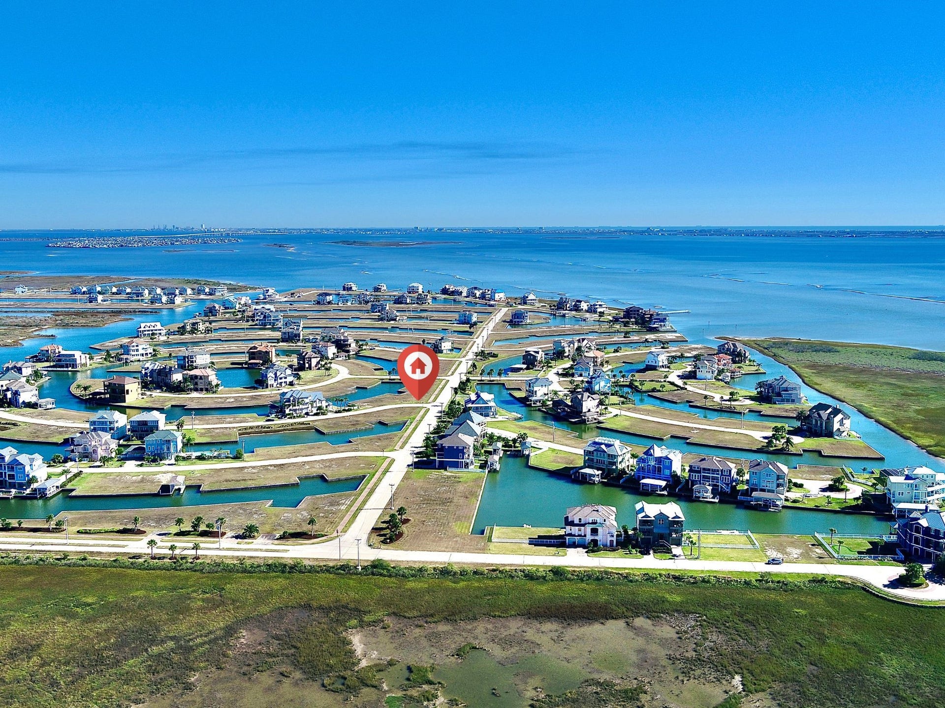 24 Long Key, Hitchcock, TX 77563 24 Long Key, Hitchcock, TX 77563
