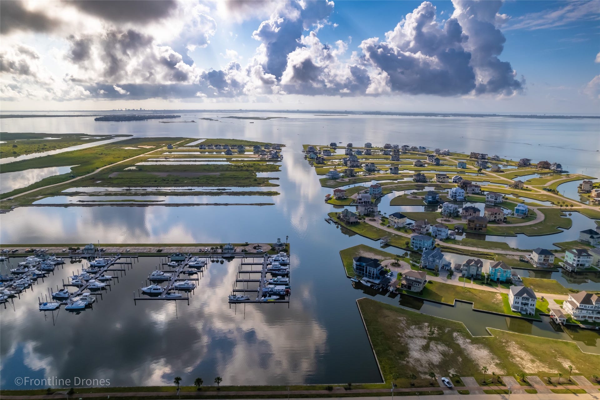 24 Long Key, Hitchcock, TX 77563 24 Long Key, Hitchcock, TX 77563