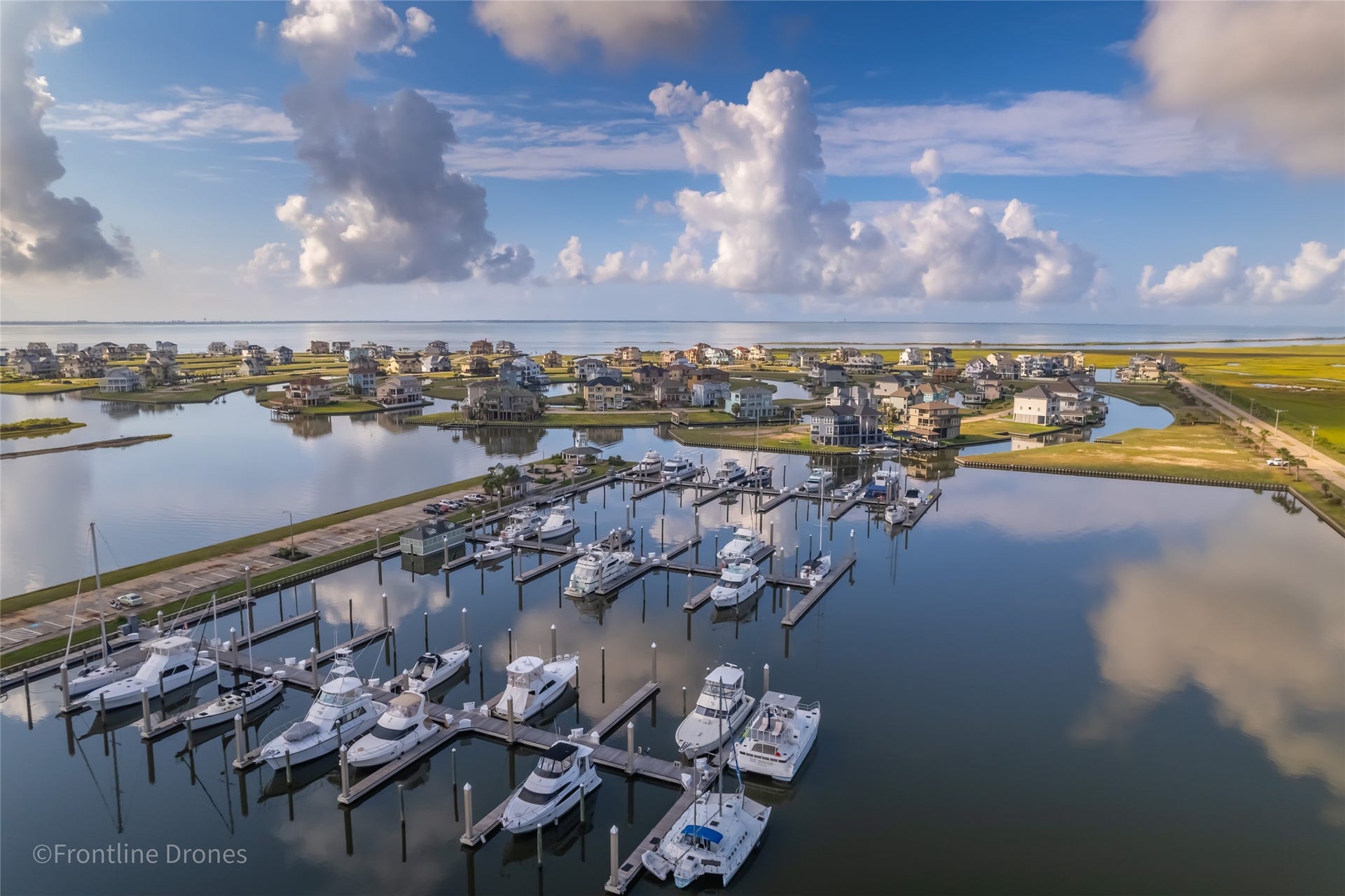 24 Long Key, Hitchcock, TX 77563 24 Long Key, Hitchcock, TX 77563