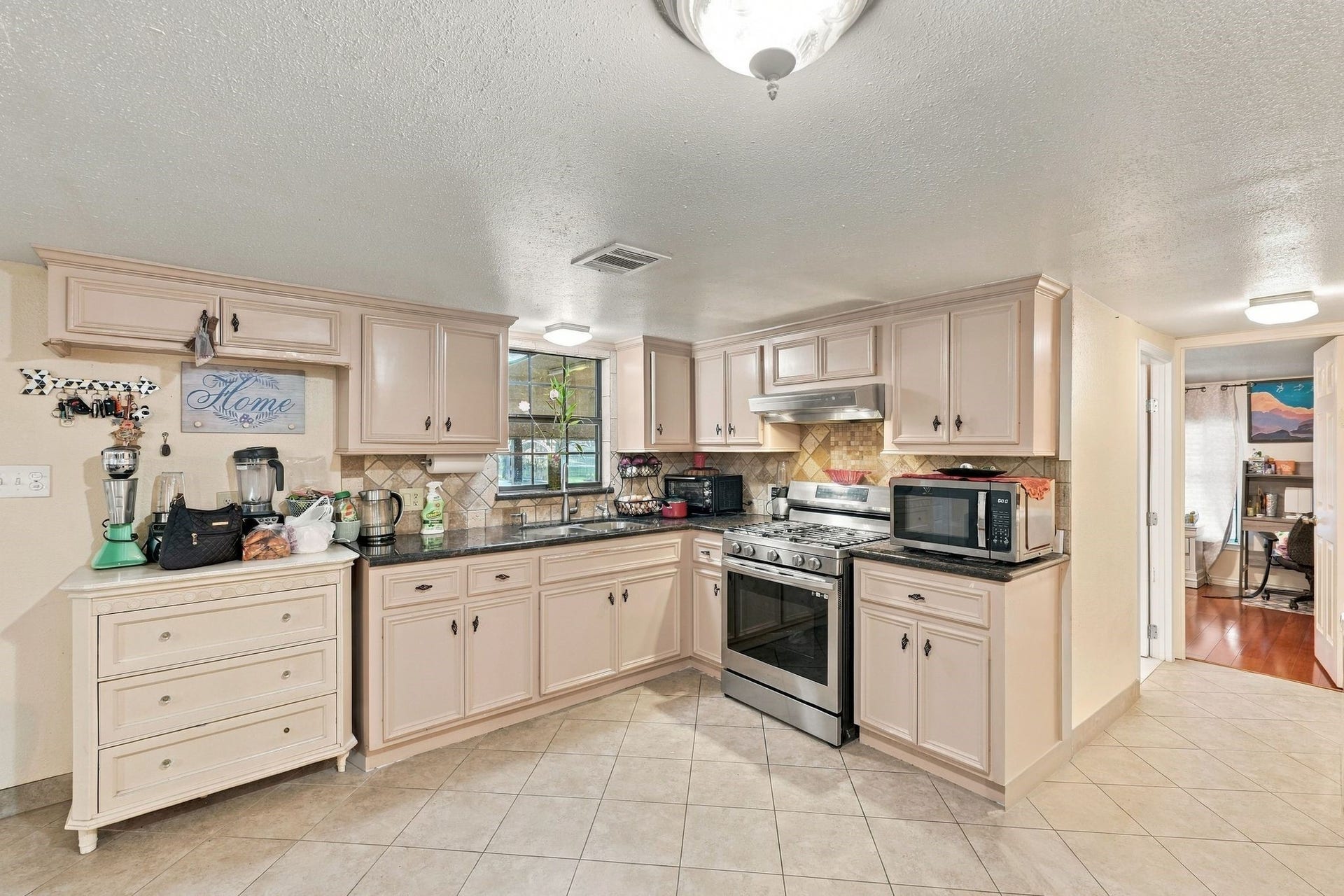 11236 Creek Meadow Drive, Willis, TX 77378