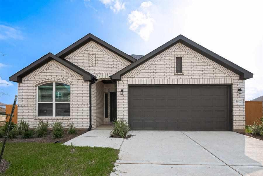 Property photo for 5827 Capri Forest Drive, Katy, TX