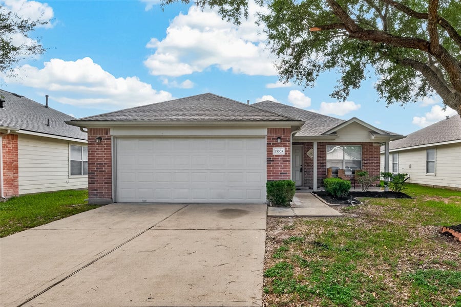 Property photo for 19503 Billineys Park Drive, Katy, TX