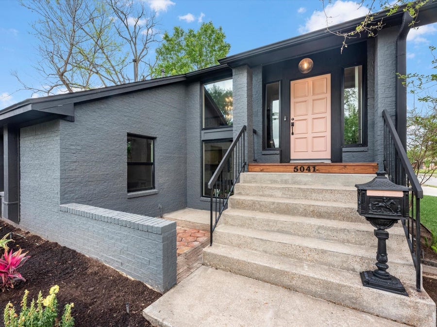 Property photo for 5041 Nina Lee Lane, Houston, TX