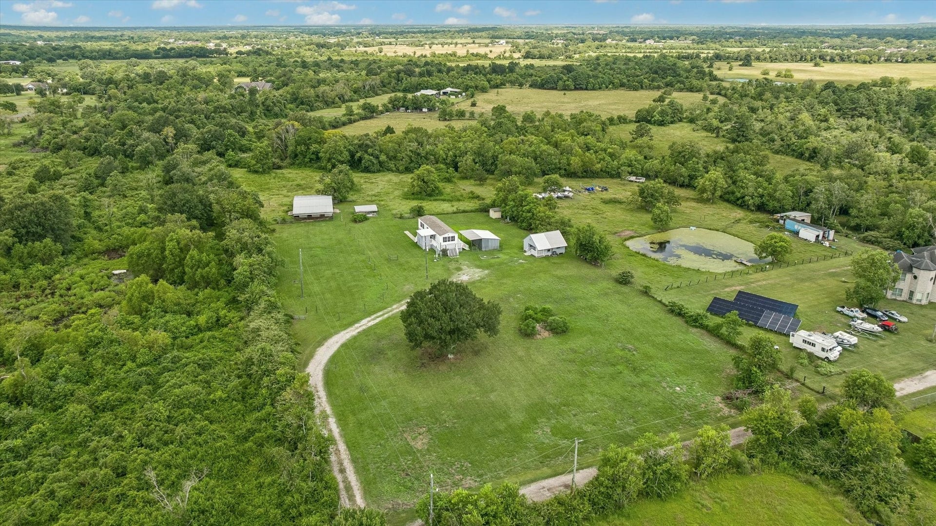 5806-A S Highway 35, Alvin, TX 77511 5806-A S Highway 35, Alvin, TX 77511