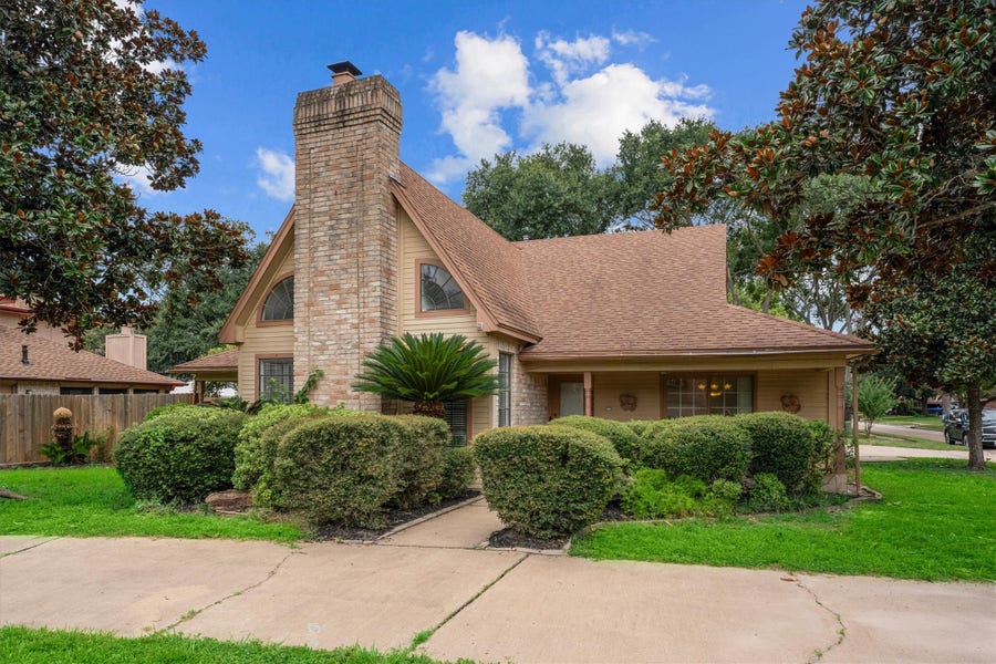Property photo for 13302 Blackbird Drive, Cypress, TX