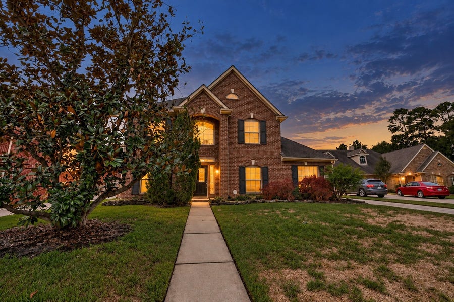 Property photo for 823 Hannock Glen Lane, Spring, TX