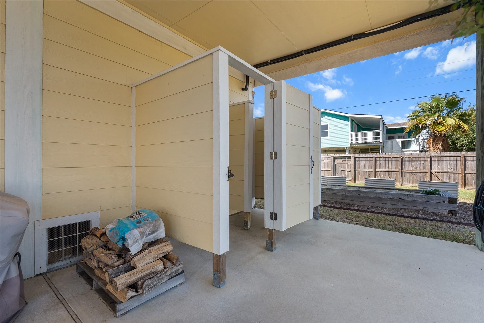 16610 Jolly Roger Road, Jamaica Beach, TX 77554 16610 Jolly Roger Road, Jamaica Beach, TX 77554
