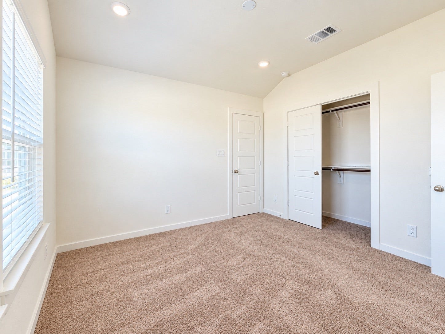 419 Pirate Falls Lane, Crosby, TX 77532 419 Pirate Falls Lane, Crosby, TX 77532