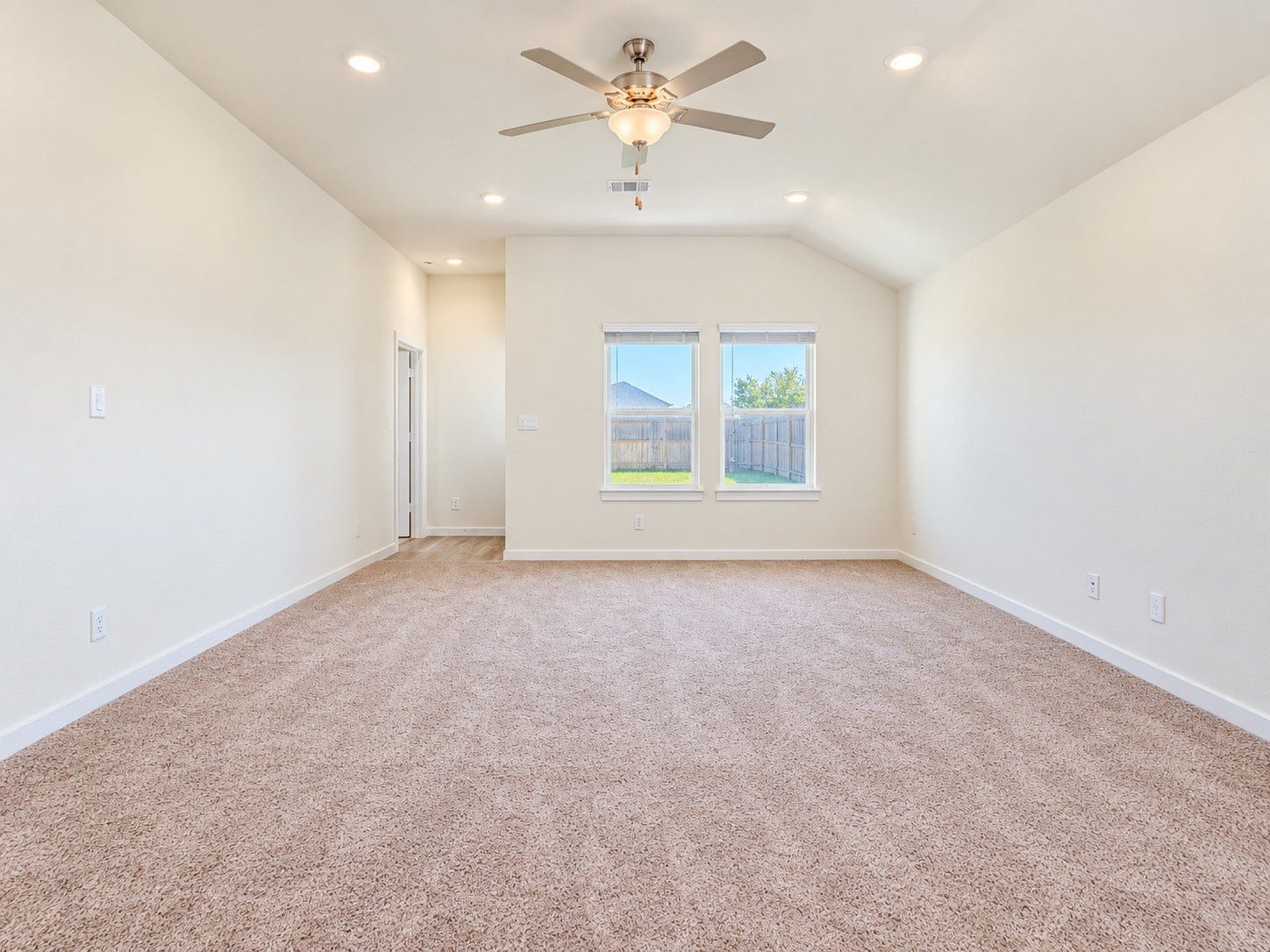 419 Pirate Falls Lane, Crosby, TX 77532 419 Pirate Falls Lane, Crosby, TX 77532
