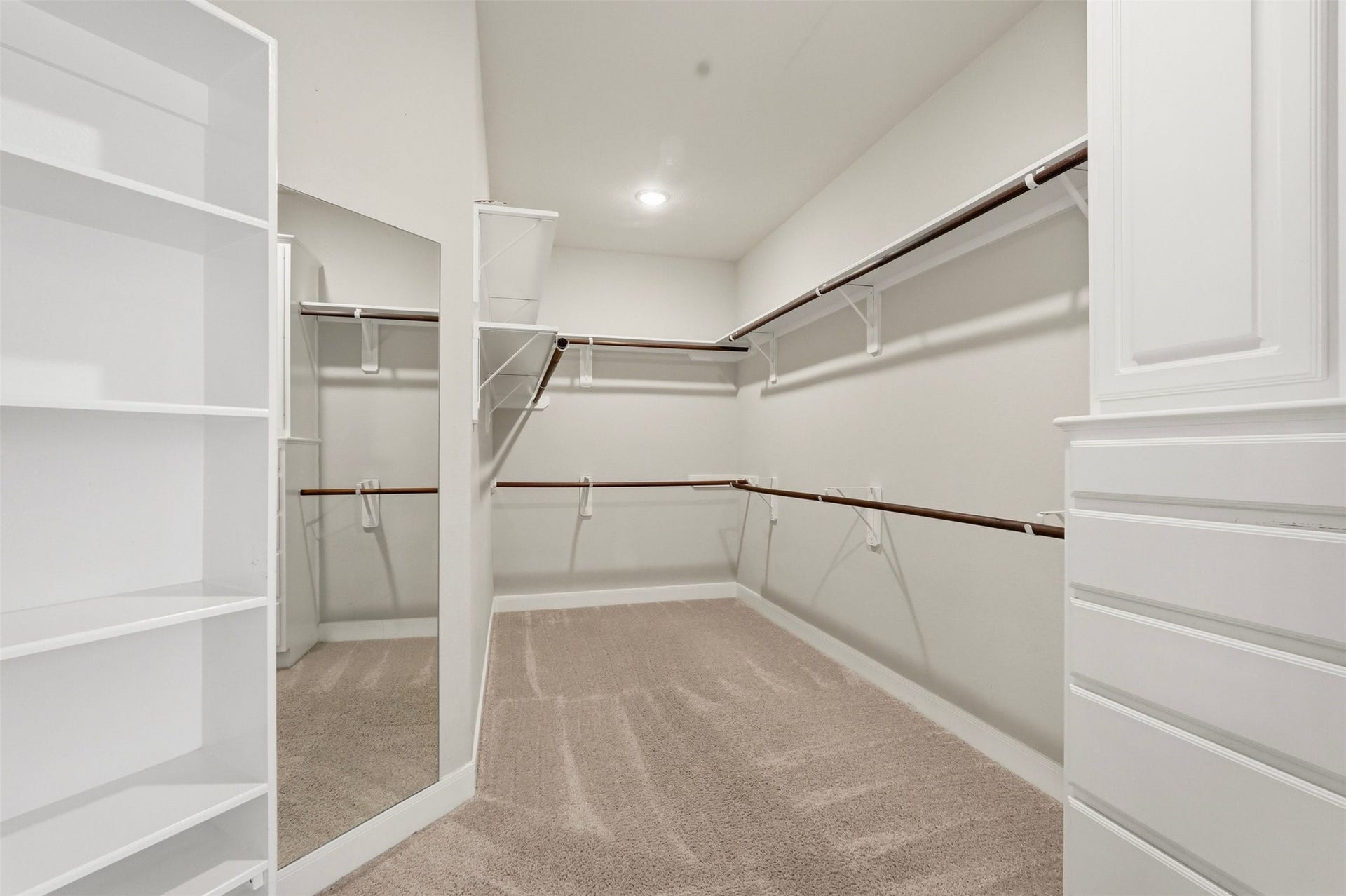 18034 Crescent Royale Way, Humble, TX 77346 HUGE Walk-in closet
