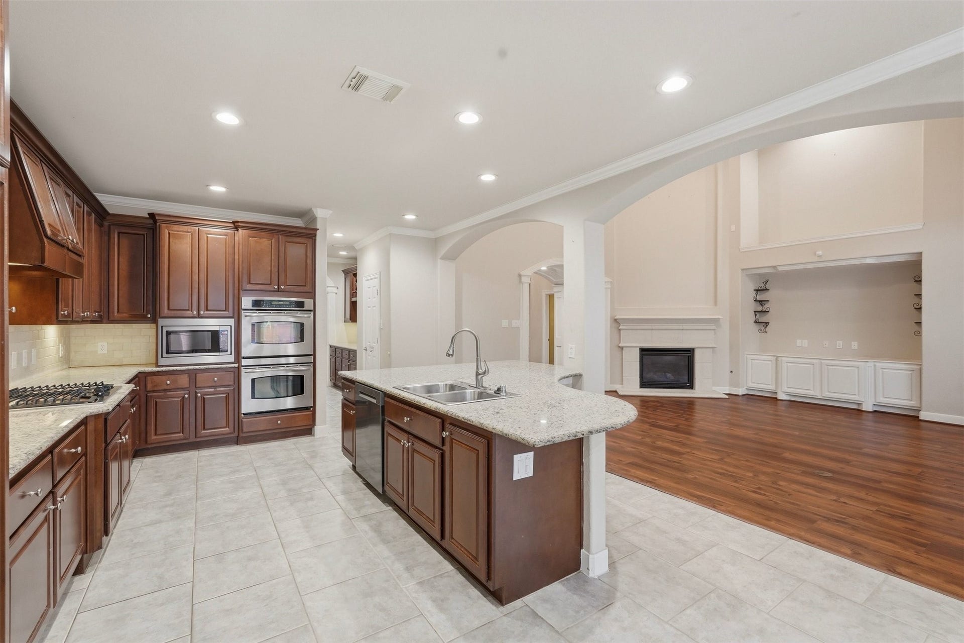 18034 Crescent Royale Way, Humble, TX 77346 18034 Crescent Royale Way, Humble, TX 77346