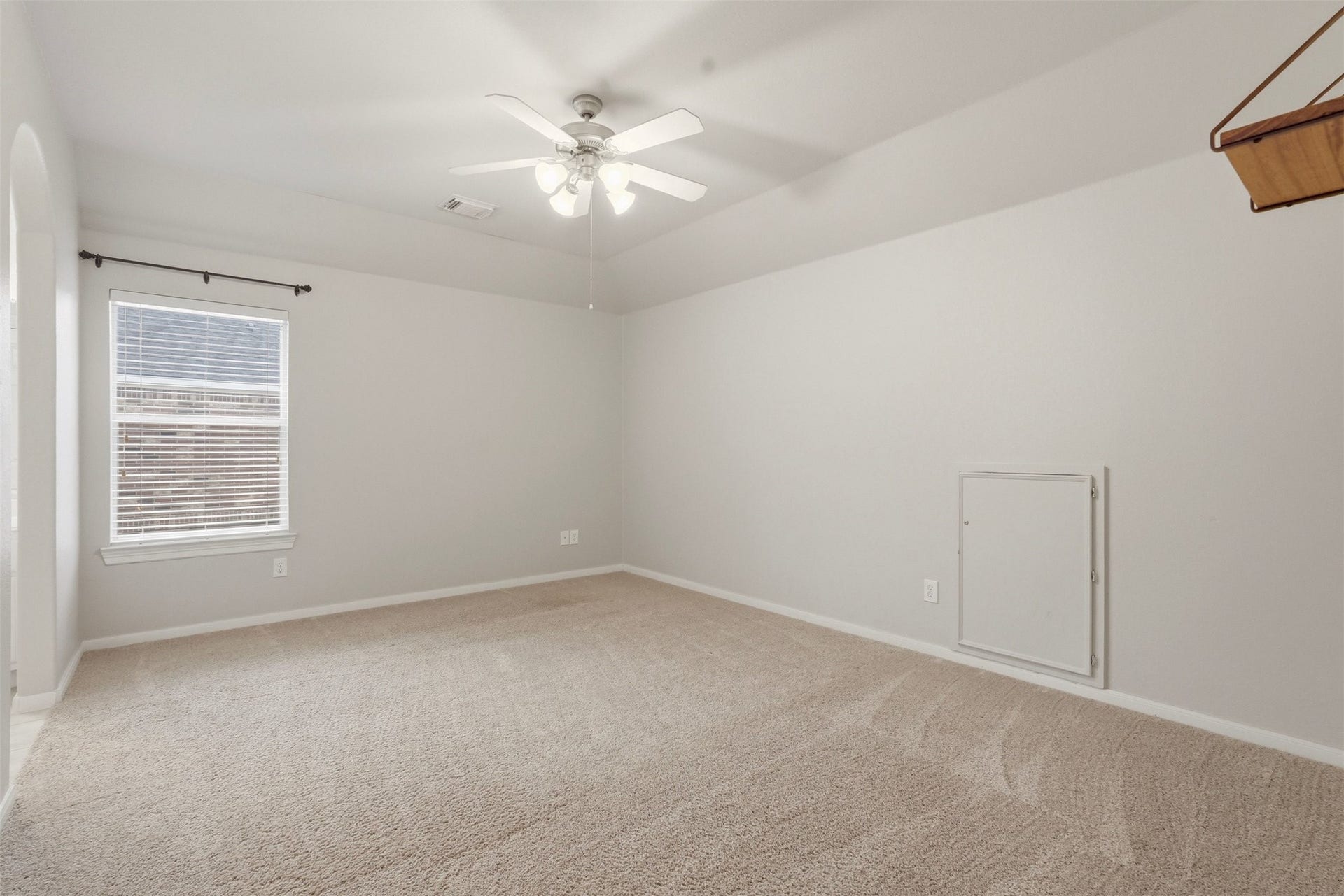18034 Crescent Royale Way, Humble, TX 77346 Secondary bedroom #2