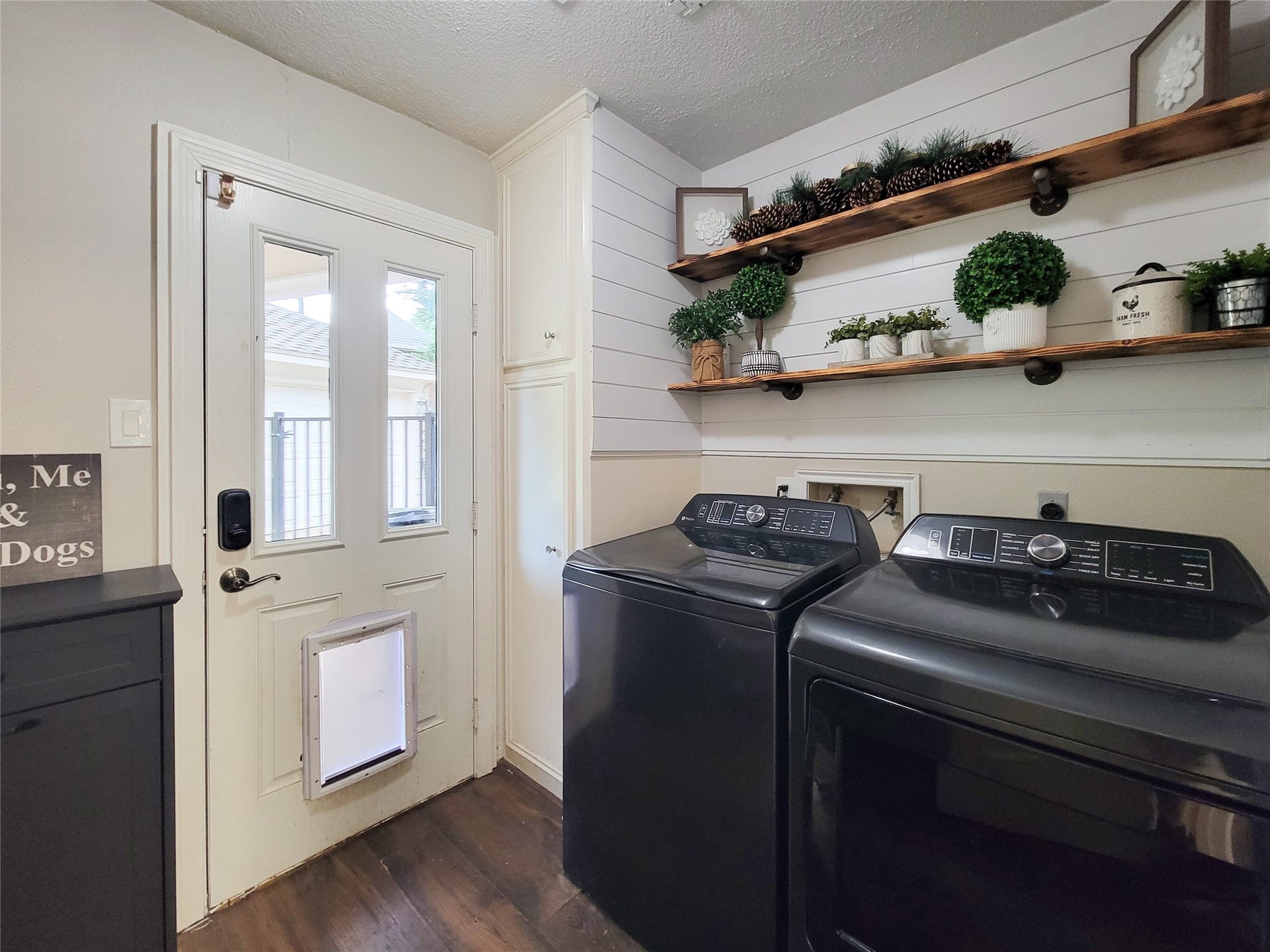 8423 Burwood Park Drive, Spring, TX 77379
