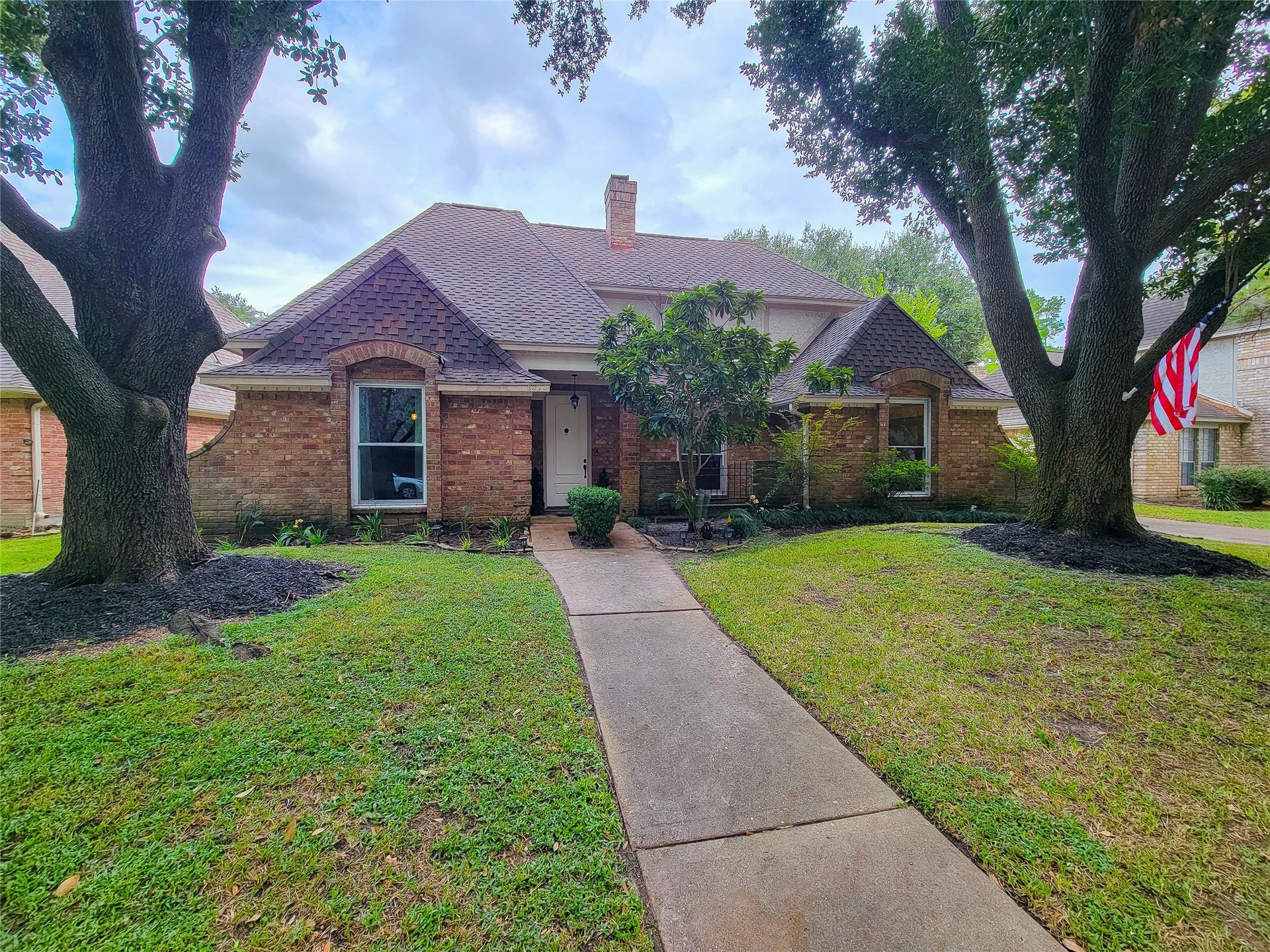 8423 Burwood Park Drive, Spring, TX 77379