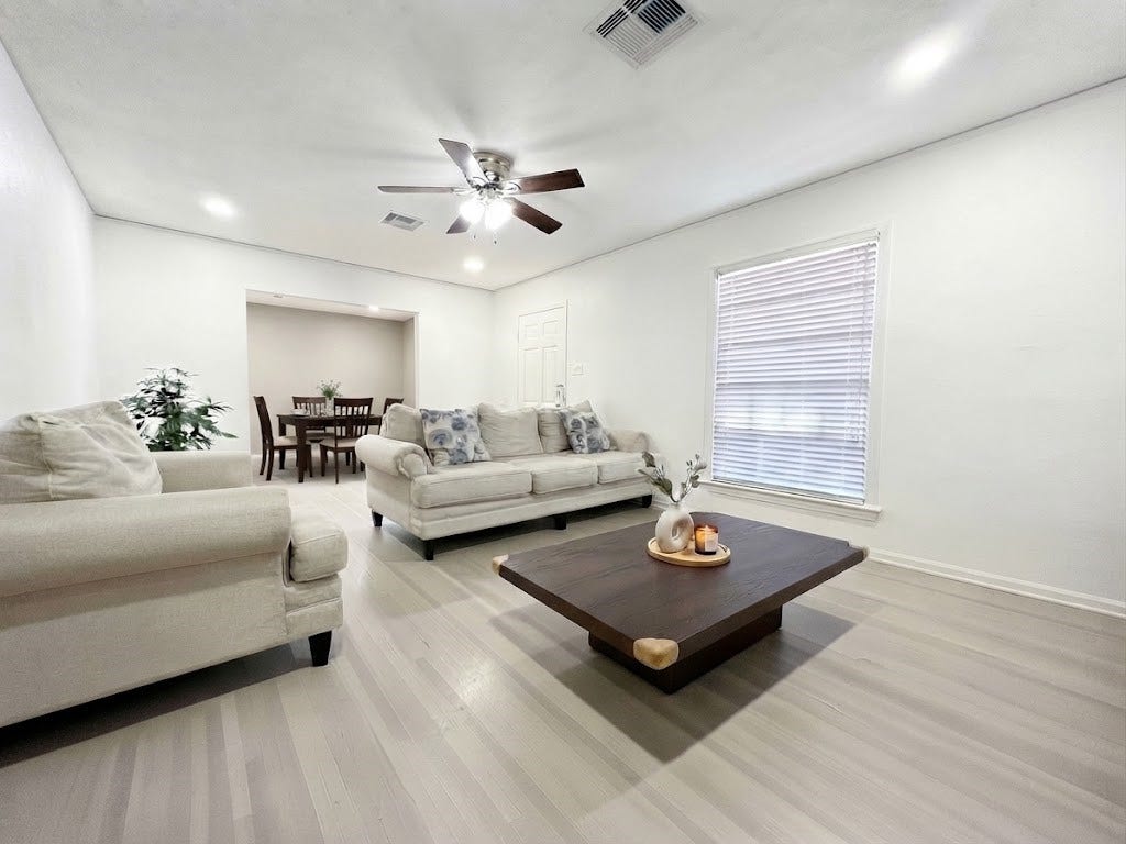 8210 Buffalo Speedway, Houston, TX 77025 8210 Buffalo Speedway, Houston, TX 77025