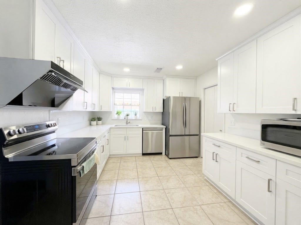 8210 Buffalo Speedway, Houston, TX 77025 8210 Buffalo Speedway, Houston, TX 77025