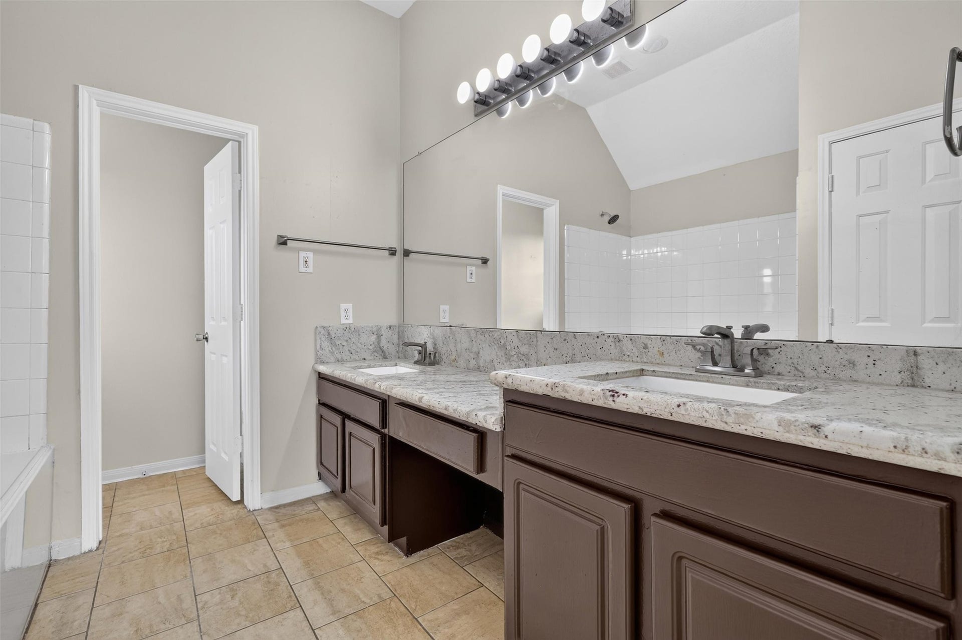 15627 Rosewood Hill Court, Sugar Land, TX 77498 15627 Rosewood Hill Court, Sugar Land, TX 77498