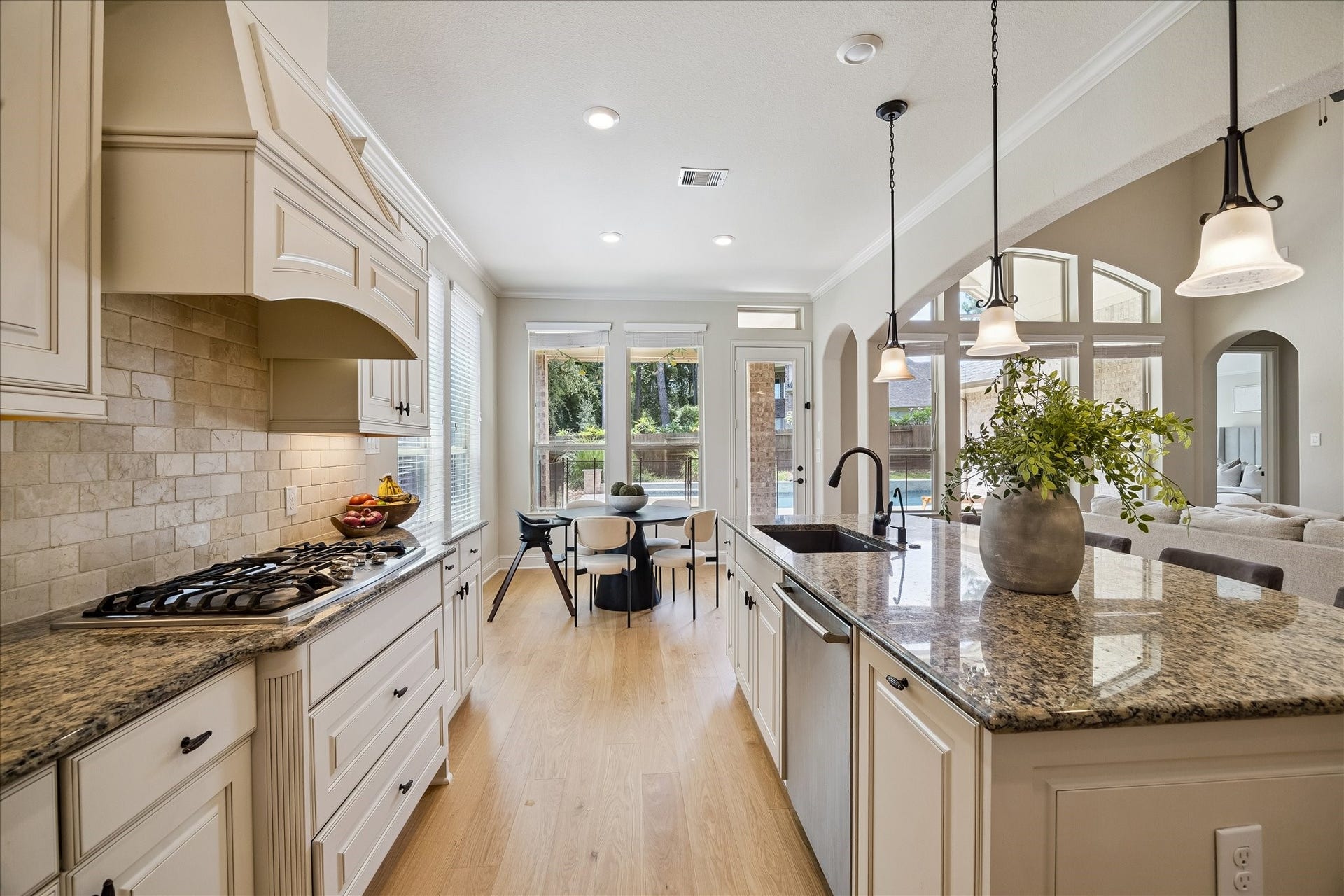 17623 Sequoia Kings Drive, Humble, TX 77346 17623 Sequoia Kings Drive, Humble, TX 77346