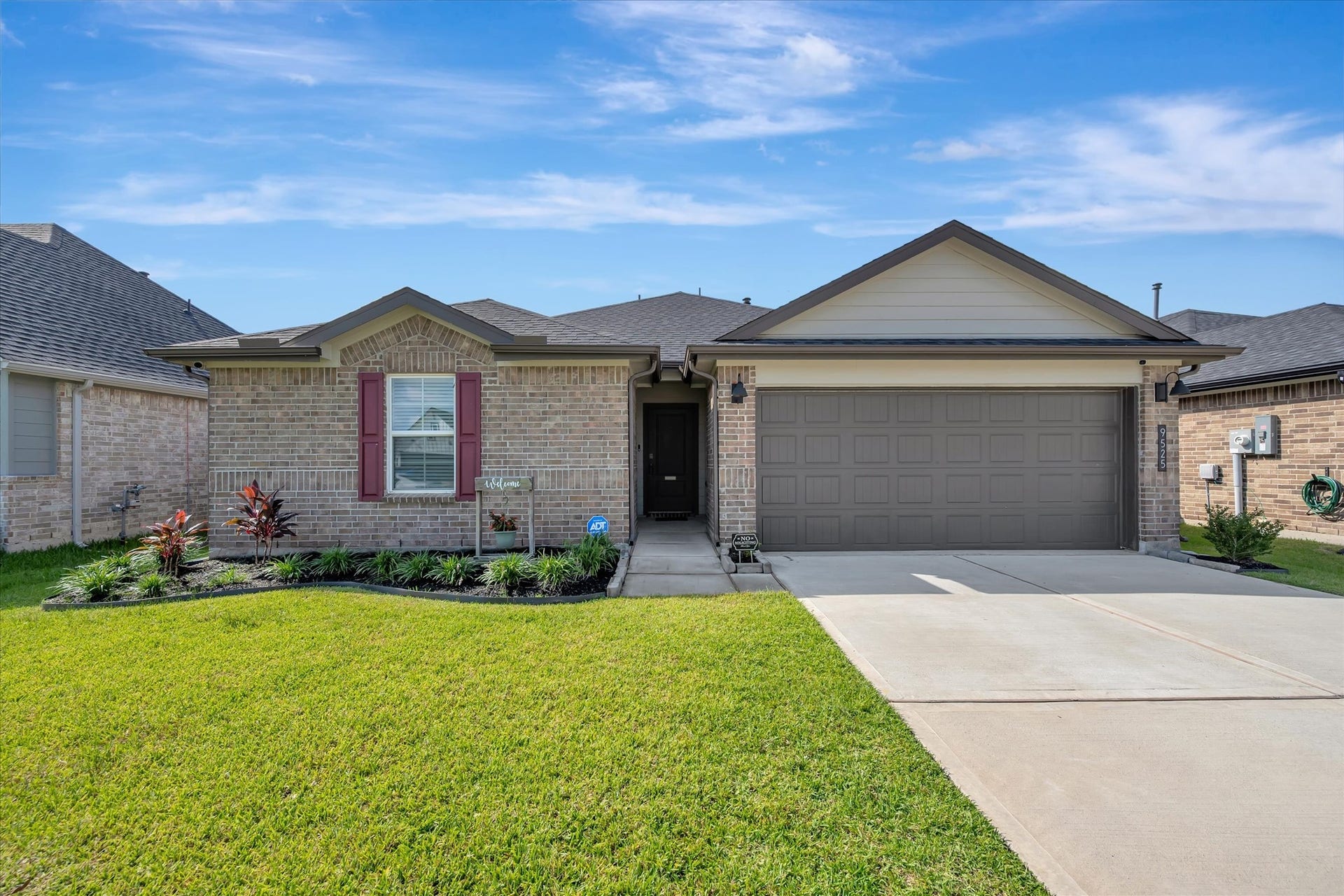 9525 Chelsea Street, Texas City, TX 77591 9525 Chelsea Street, Texas City, TX 77591
