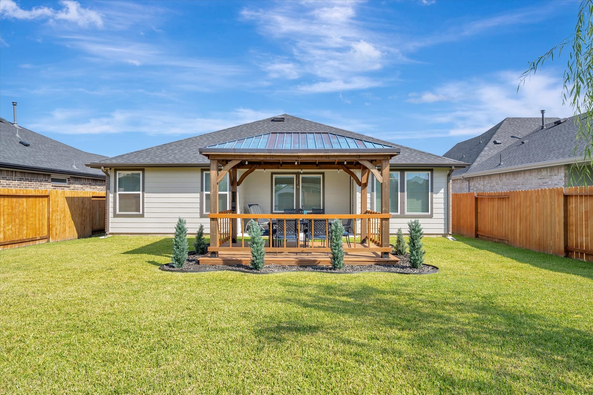 9525 Chelsea Street, Texas City, TX 77591 9525 Chelsea Street, Texas City, TX 77591