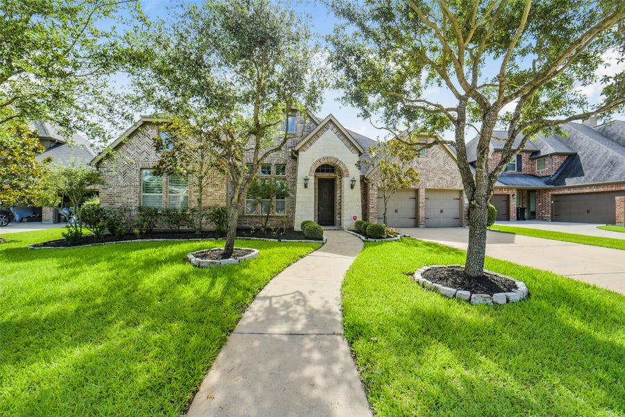Property photo for 2307 Draycutt Drive, Katy, TX
