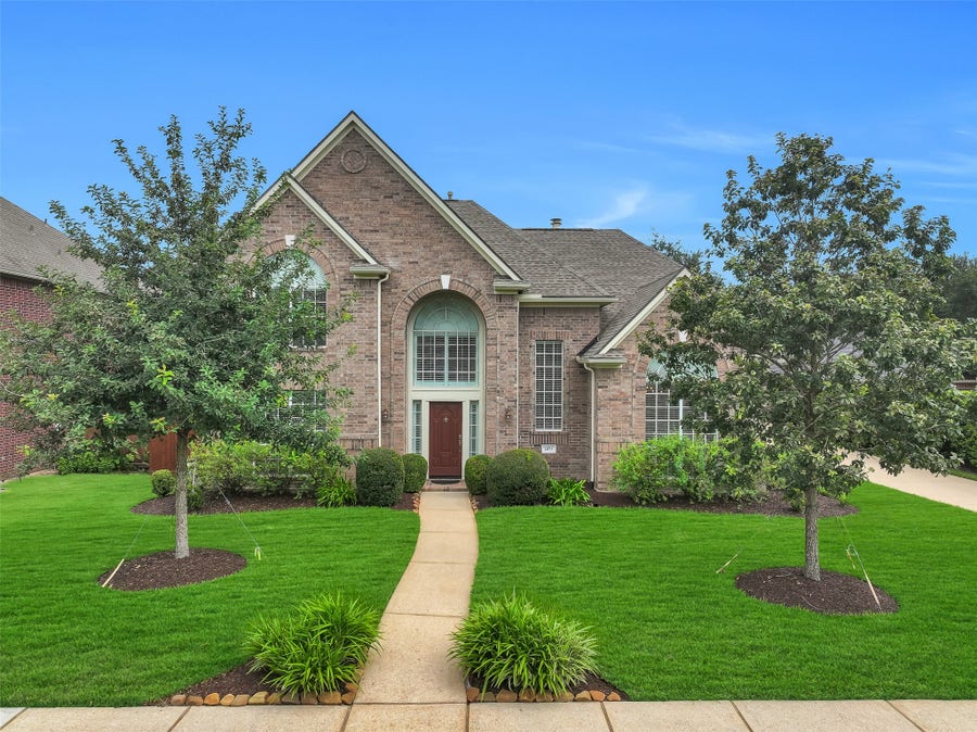 Property photo for 2872 Everett Drive, Friendswood, TX