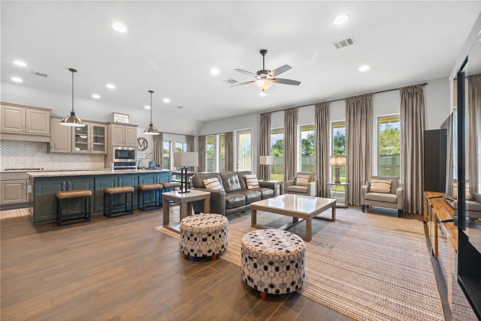 10142 Starry Night Lane, Manvel, TX 77578