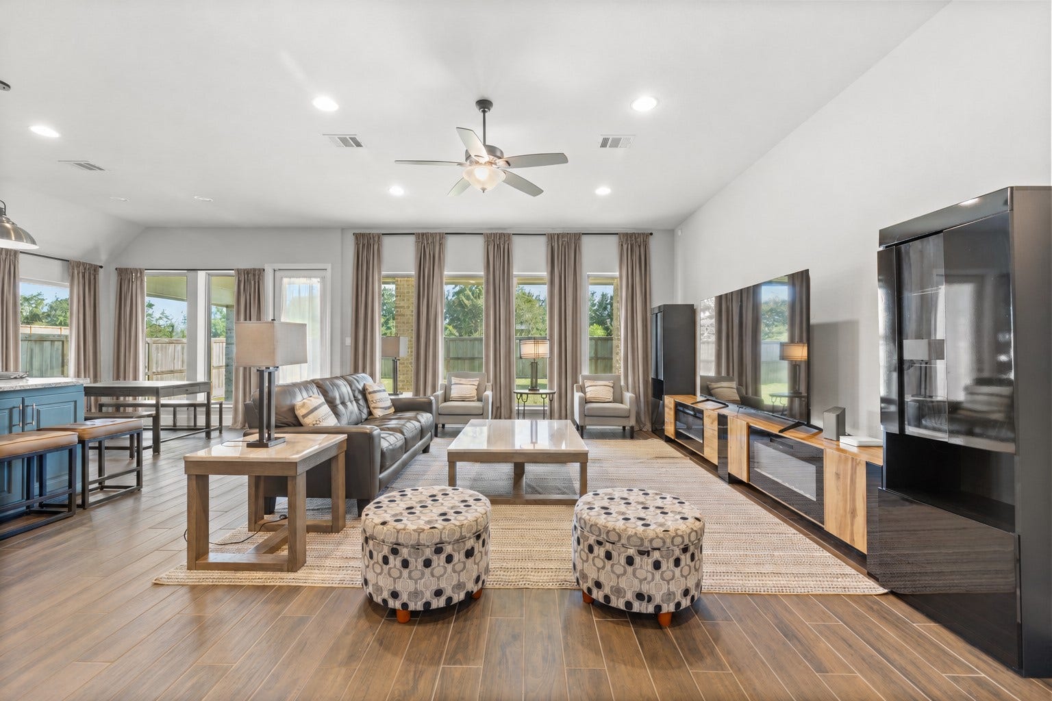 10142 Starry Night Lane, Manvel, TX 77578
