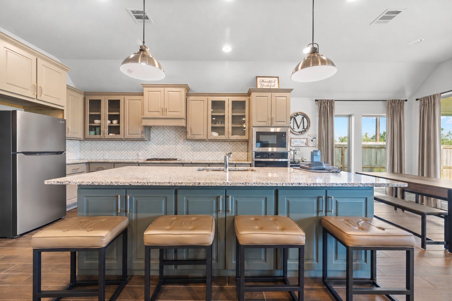 10142 Starry Night Lane, Manvel, TX 77578
